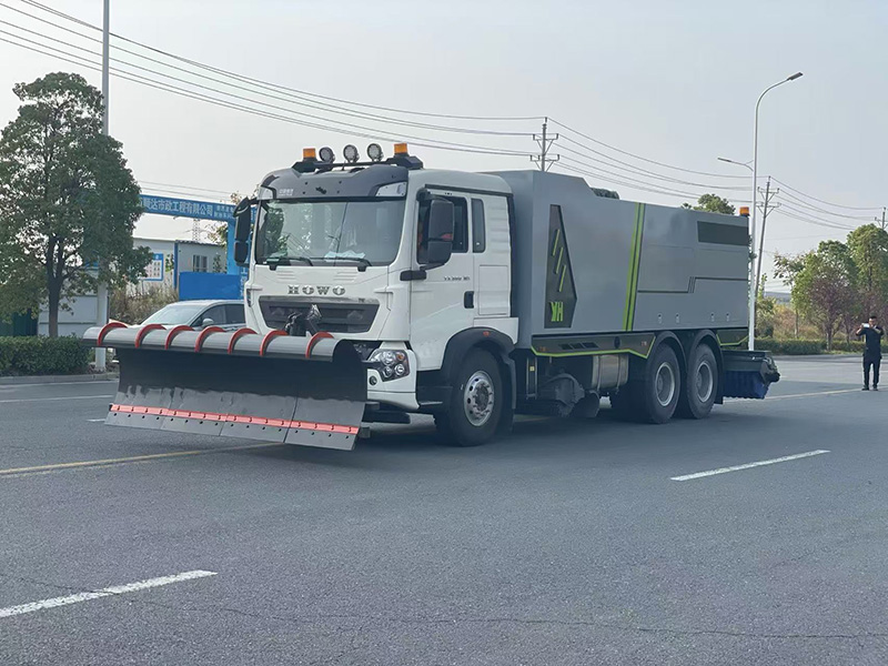 重汽后双桥除雪车