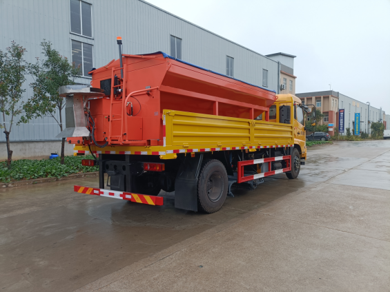 14方融雪剂撒布机