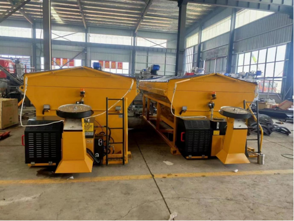 14方融雪剂撒布机