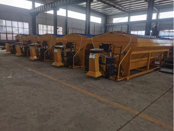 14方融雪剂撒布机