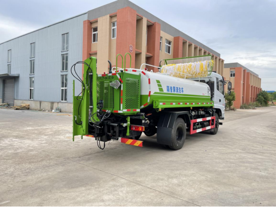 多功能隧道清洗车