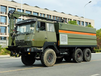 陕汽德龙后双桥6驱光伏板清洗车