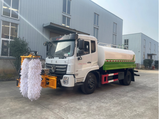 神百前置护栏清洗车参数